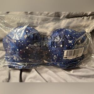 New blue VS 36DD bra. NWT.